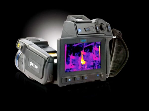 high resolution thermal imaging camera used on building inspections