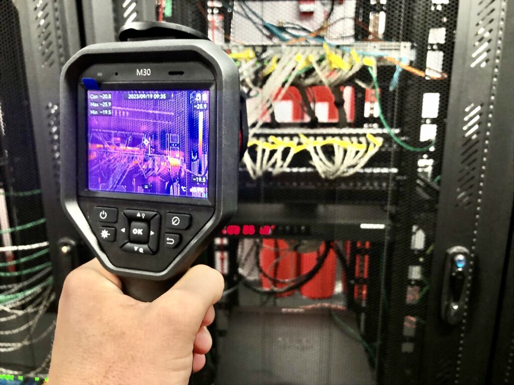 Thermal-imaging-survey-to-data-centre-by-APT-Sound-Testing